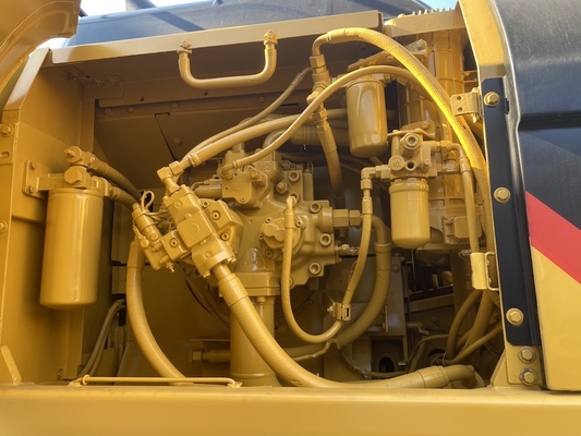 निर्माण मशीनरी 2 एम 3 बाल्टी के साथ सीएटी 336 डी खनन खुदाई का इस्तेमाल करती है